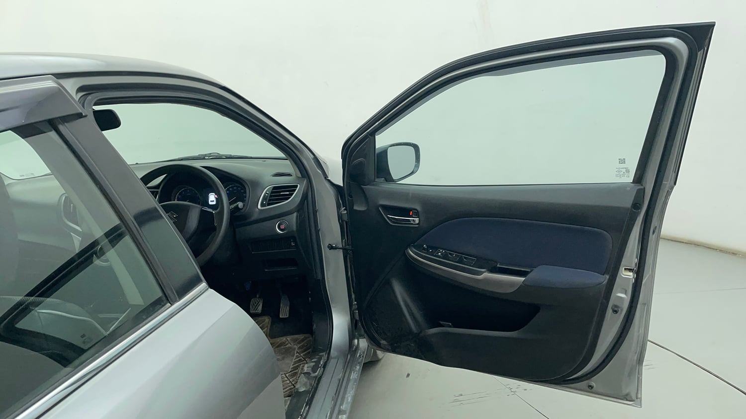 Used 2020 Maruti Suzuki Baleno Zeta Petrol Manual interior RIGHT FRONT DOOR OPEN VIEW