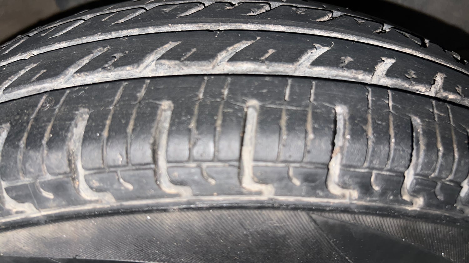 Used 2018 Renault Kwid 1.0 RXT Petrol Manual tyres RIGHT FRONT TYRE TREAD VIEW