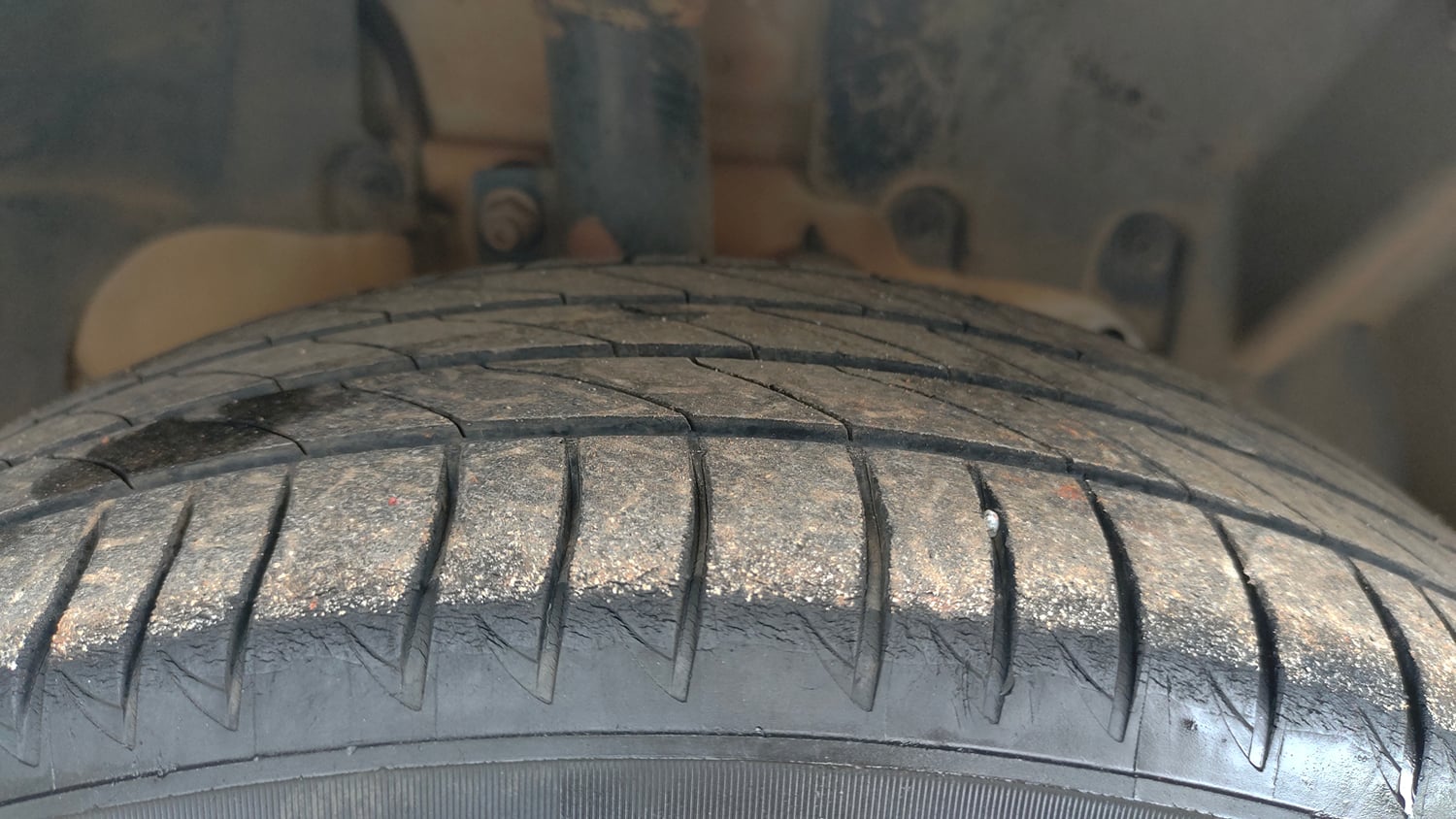 Used 2014 Ford EcoSport Trend 1.5 Ti-VCT Petrol Manual tyres RIGHT FRONT TYRE TREAD VIEW