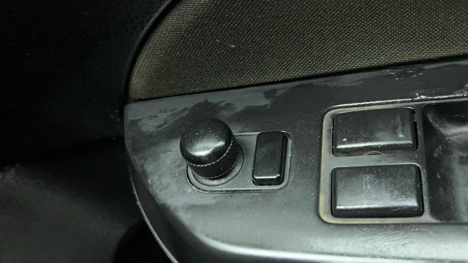 Used 2015 Maruti Suzuki Swift VXi Petrol Manual top_features Adjustable ORVM