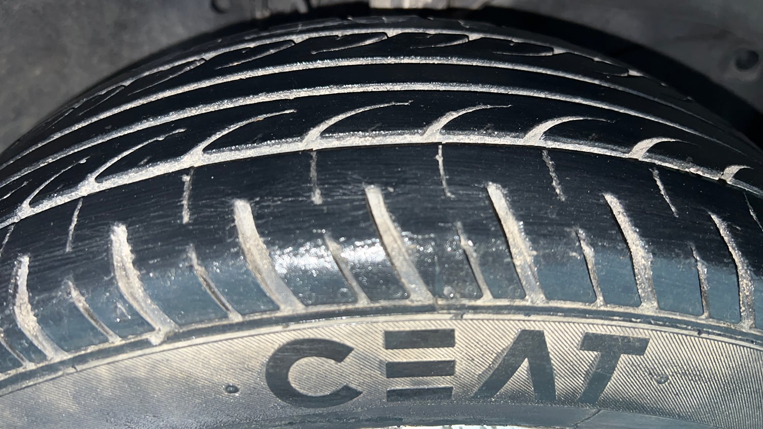 Used 2015 Honda Amaze 1.2 VX i-VTEC Petrol Manual tyres RIGHT FRONT TYRE TREAD VIEW