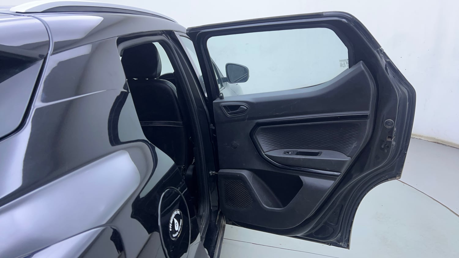 Used 2025 Renault Kiger RXL Petrol Manual interior RIGHT REAR DOOR OPEN VIEW