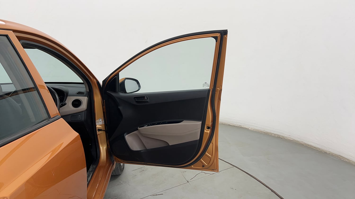 Used 2016 Hyundai Grand i10 Magna 1.2 Kappa VTVT Petrol Manual interior RIGHT FRONT DOOR OPEN VIEW