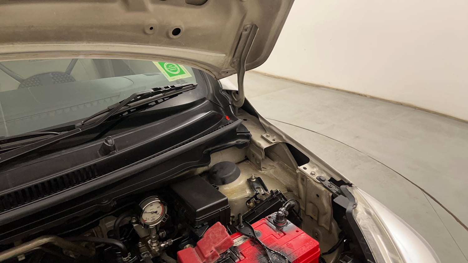 Used 2017 Maruti Suzuki Celerio VXi CNG Cng Manual engine ENGINE LEFT SIDE HINGE & APRON VIEW