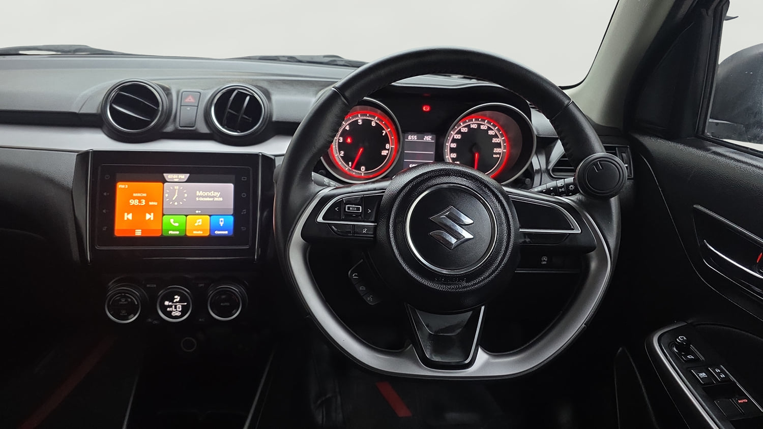 Used 2021 Maruti Suzuki Swift ZXi Petrol Manual interior STEERING VIEW