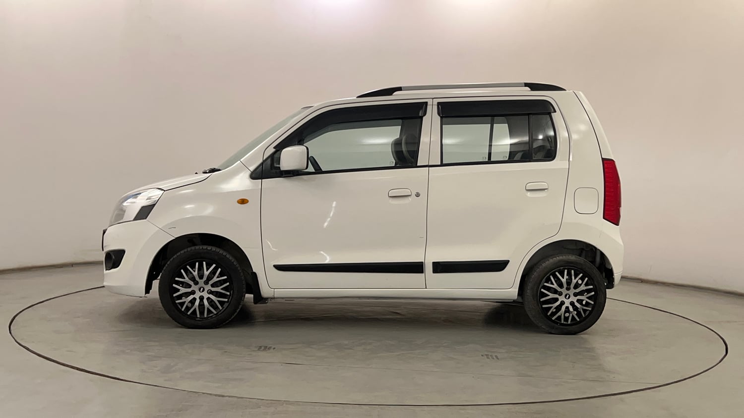 Used 2017 Maruti Suzuki Wagon R Vxi (ABS-Airbag) Petrol Manual exterior LEFT SIDE VIEW