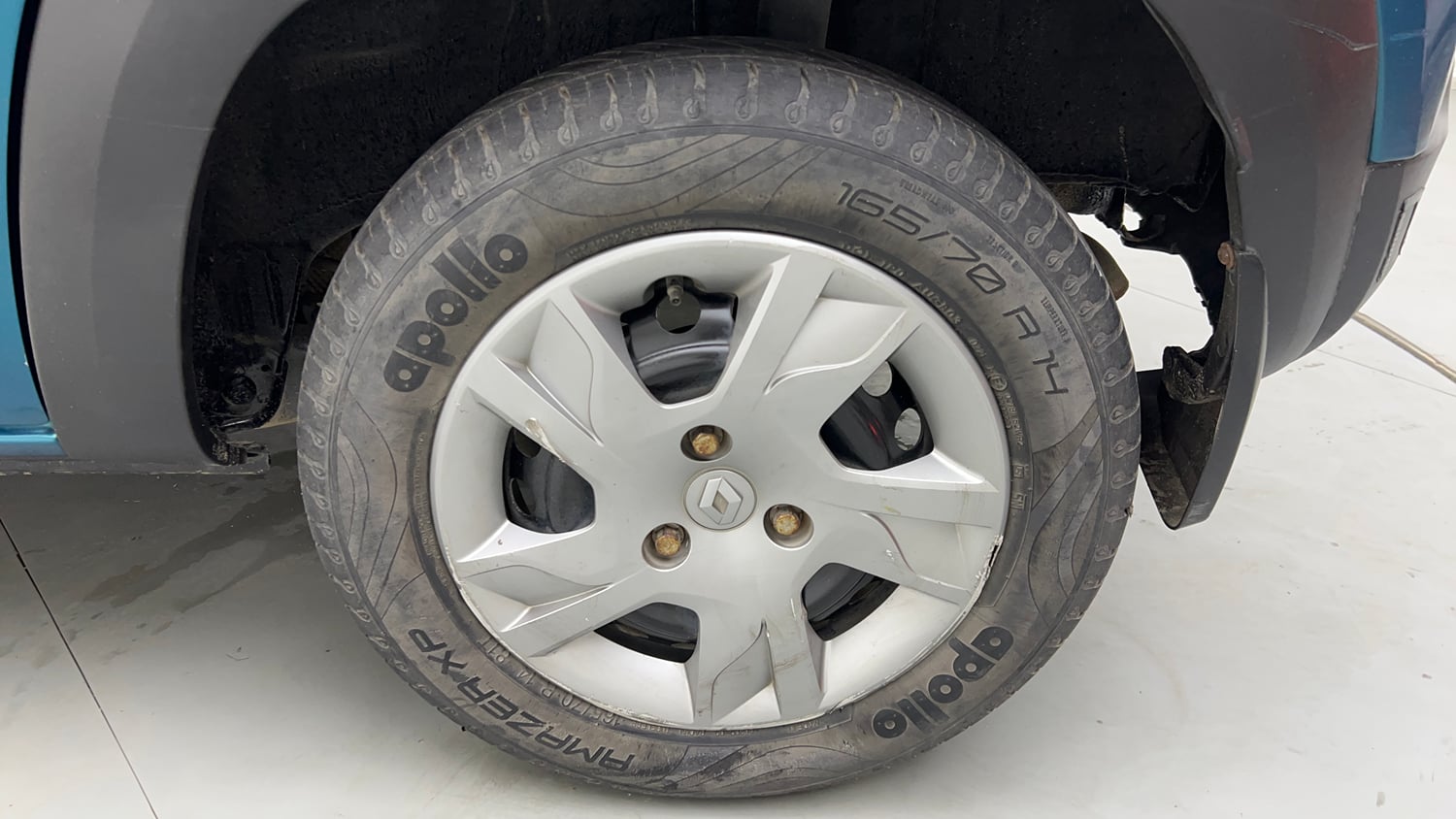 Used 2021 Renault Kwid RXT 1.0 AMT Opt Petrol Automatic tyres LEFT REAR TYRE RIM VIEW