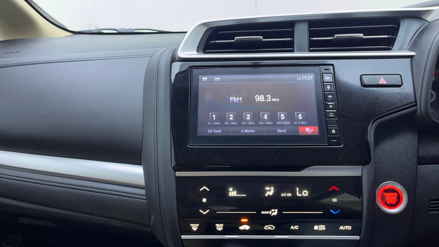 Used 2020 Honda Jazz ZX CVT Petrol Automatic interior MUSIC SYSTEM & AC CONTROL VIEW