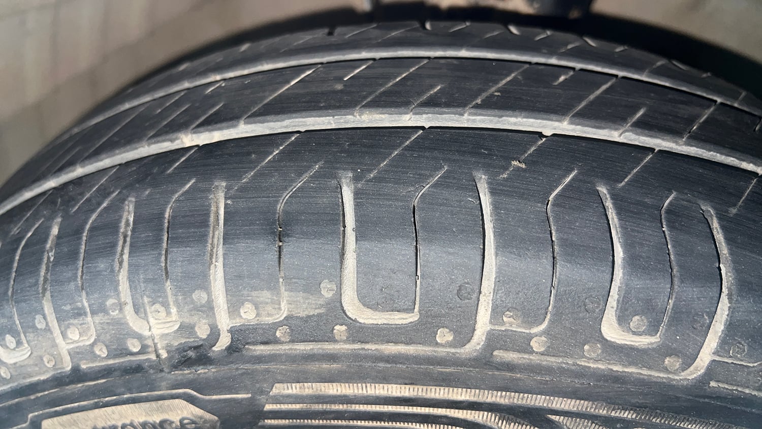 Used 2022 hyundai Santro Sportz Executive CNG Cng Manual tyres RIGHT FRONT TYRE TREAD VIEW