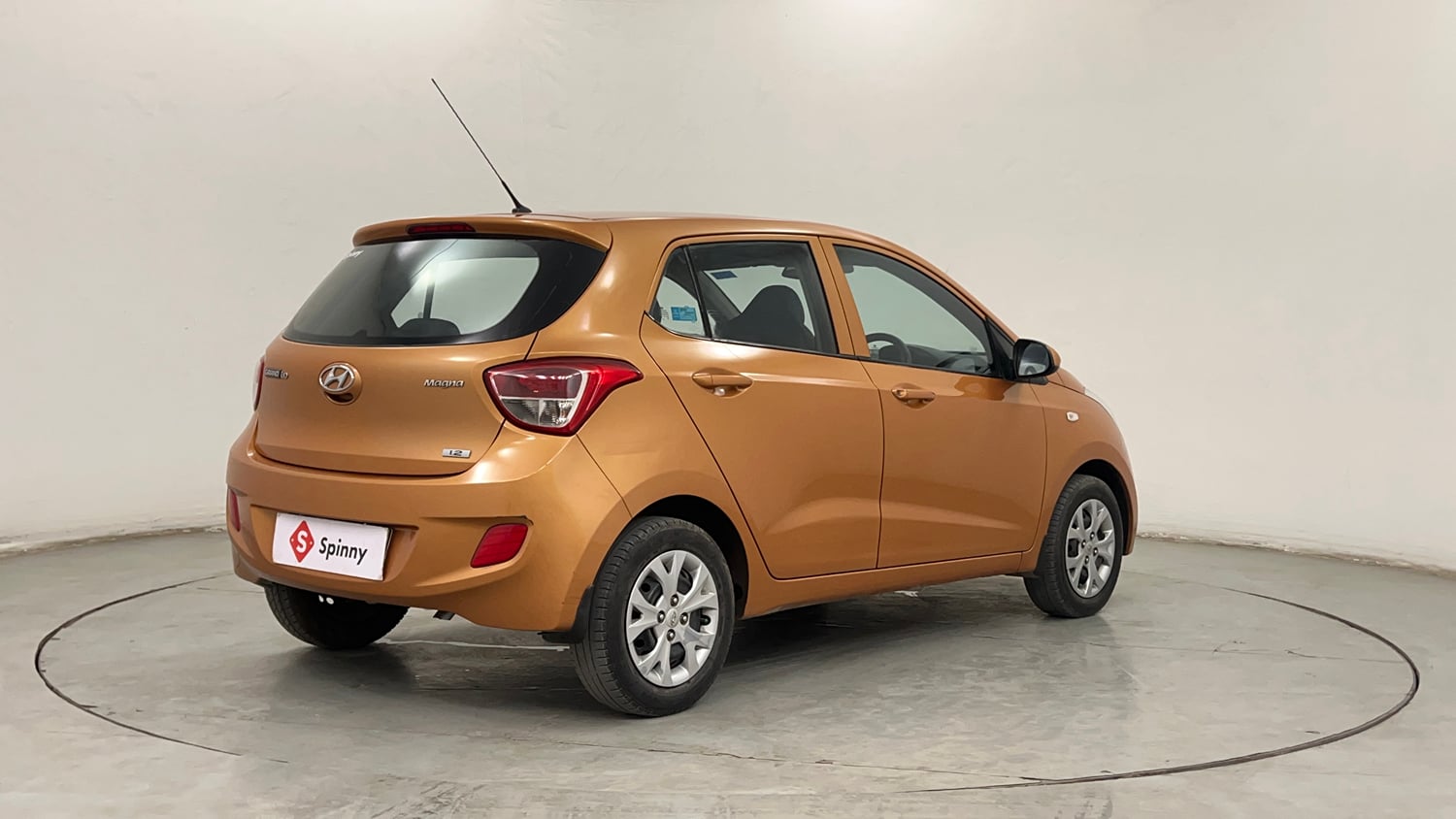 Used 2016 Hyundai Grand i10 Magna 1.2 Kappa VTVT Petrol Manual exterior RIGHT REAR CORNER VIEW