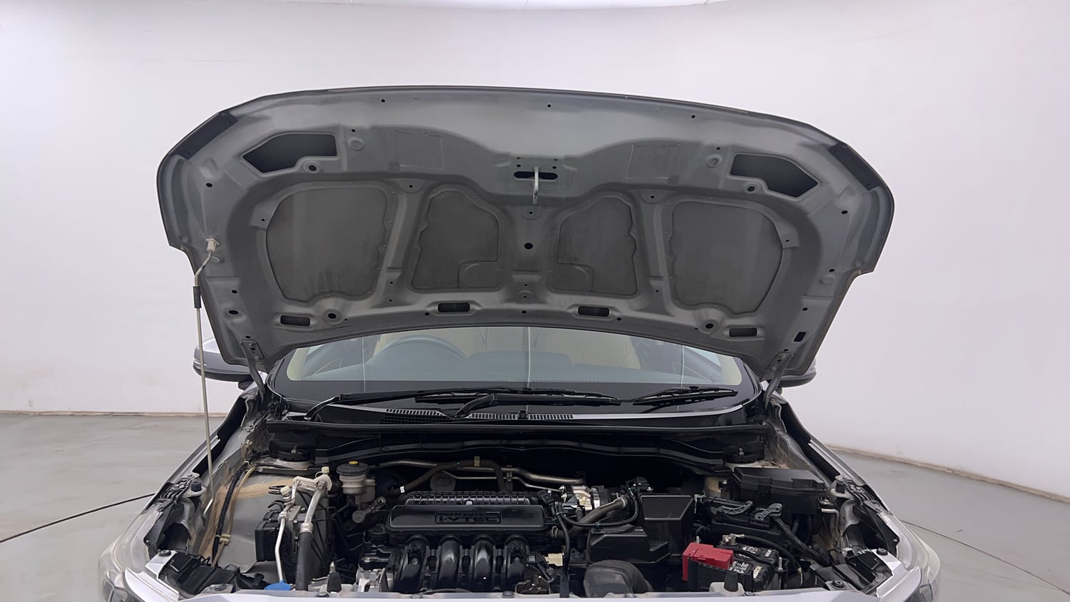 Used 2023 Honda Amaze VX CVT 1.2 Petrol Petrol Automatic engine ENGINE & BONNET OPEN FRONT VIEW