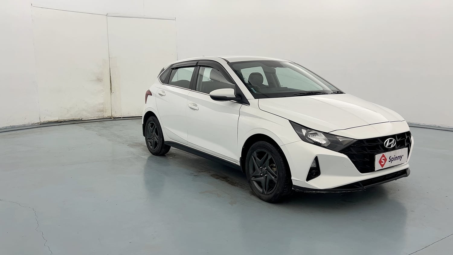 Used 2023 Hyundai i20 Sportz 1.2 MT Petrol Manual exterior RIGHT FRONT CORNER VIEW