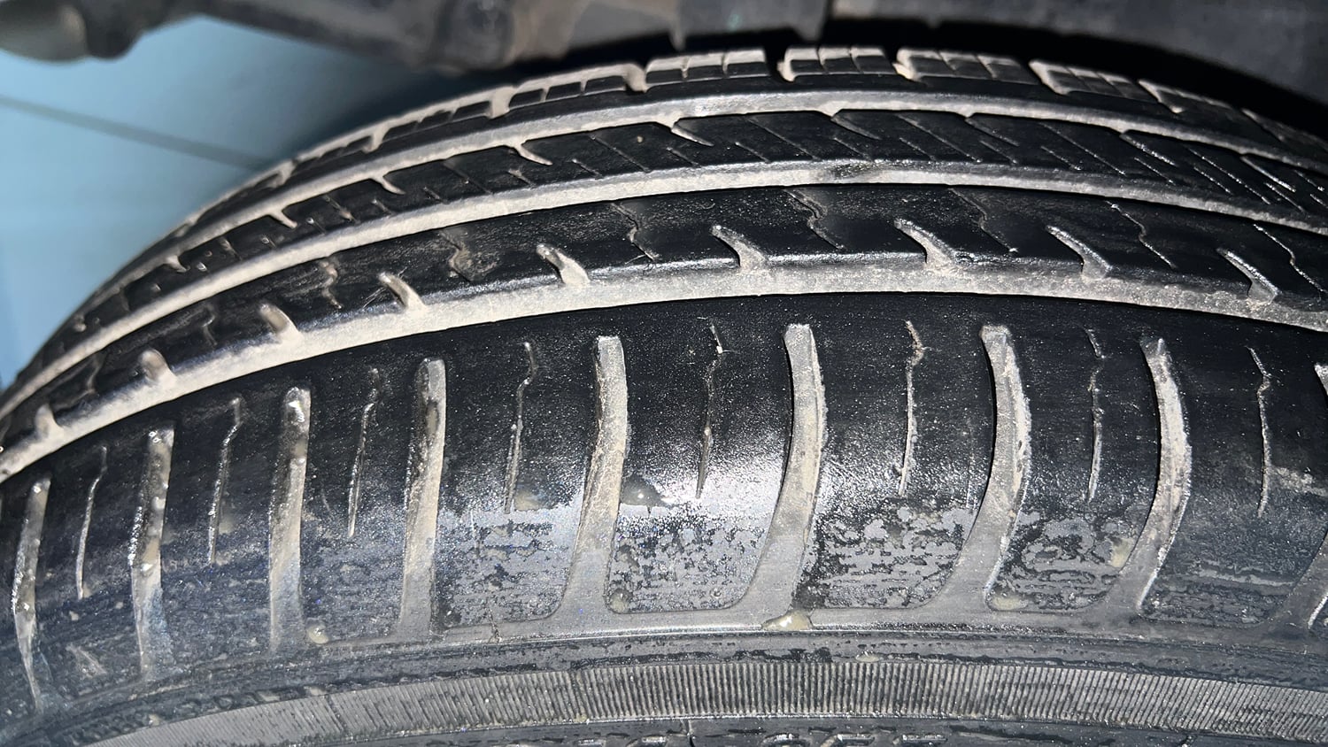 Used 2019 Maruti Suzuki Swift LXi Petrol Manual tyres RIGHT REAR TYRE TREAD VIEW