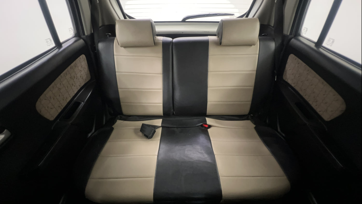 Used 2017 Maruti Suzuki Wagon R Vxi (ABS-Airbag) Petrol Manual interior REAR SEAT CONDITION VIEW