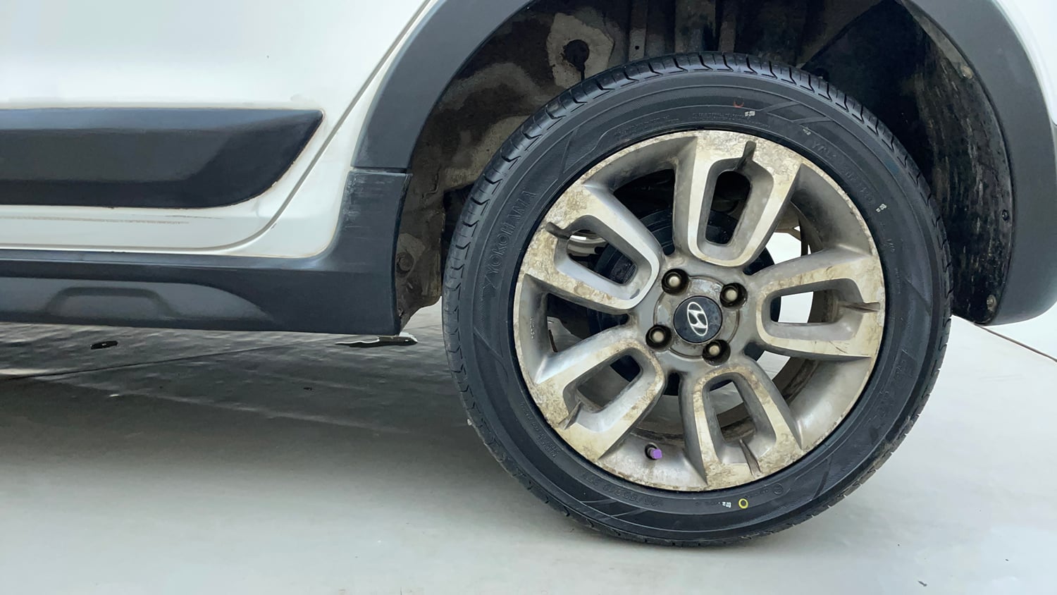 Used 2016 Hyundai i20 Active 1.2 SX Petrol Manual tyres LEFT REAR TYRE RIM VIEW