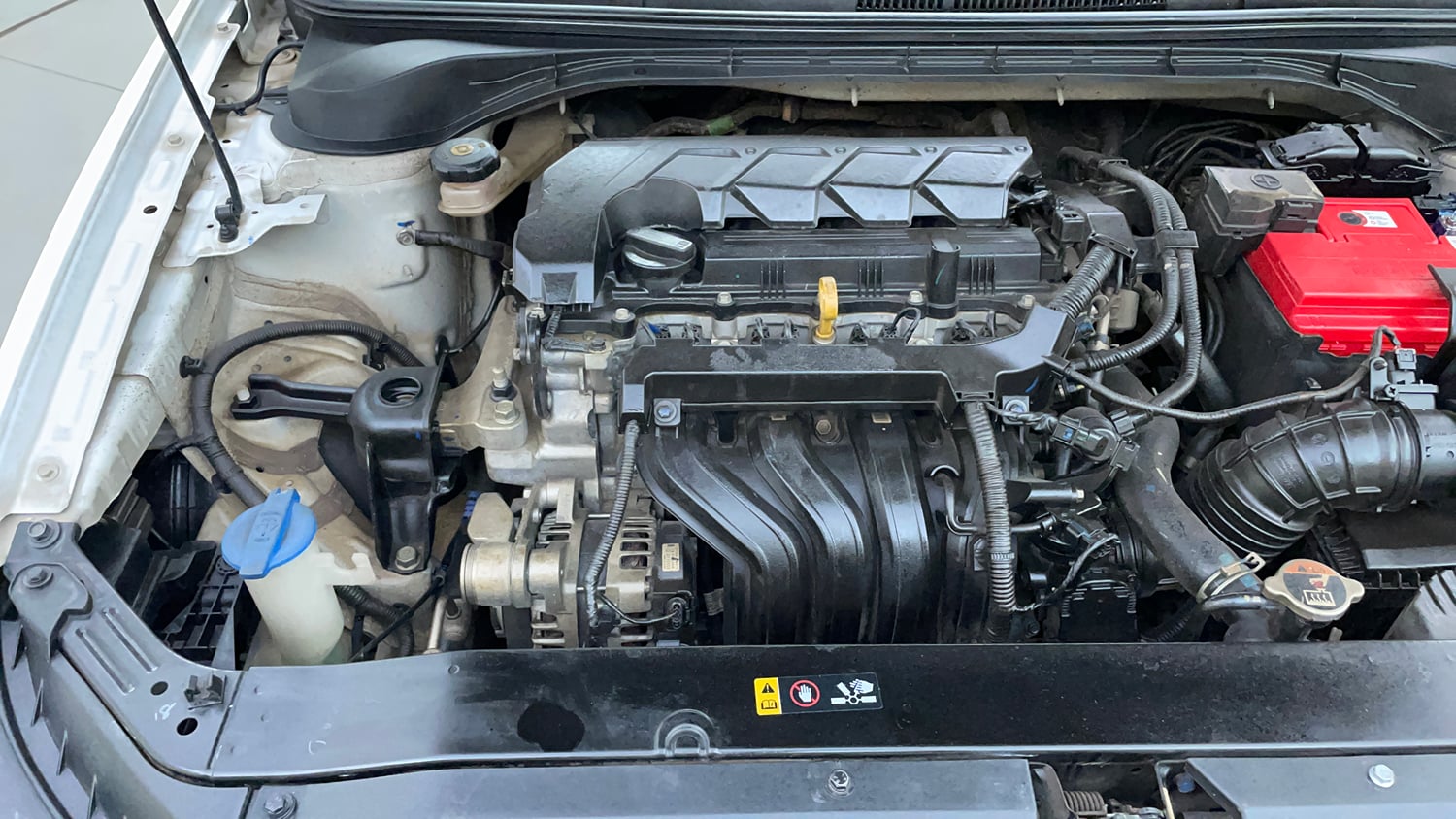 Used 2023 Hyundai Verna SX 1.5 Petrol MT Petrol Manual engine ENGINE RIGHT SIDE VIEW