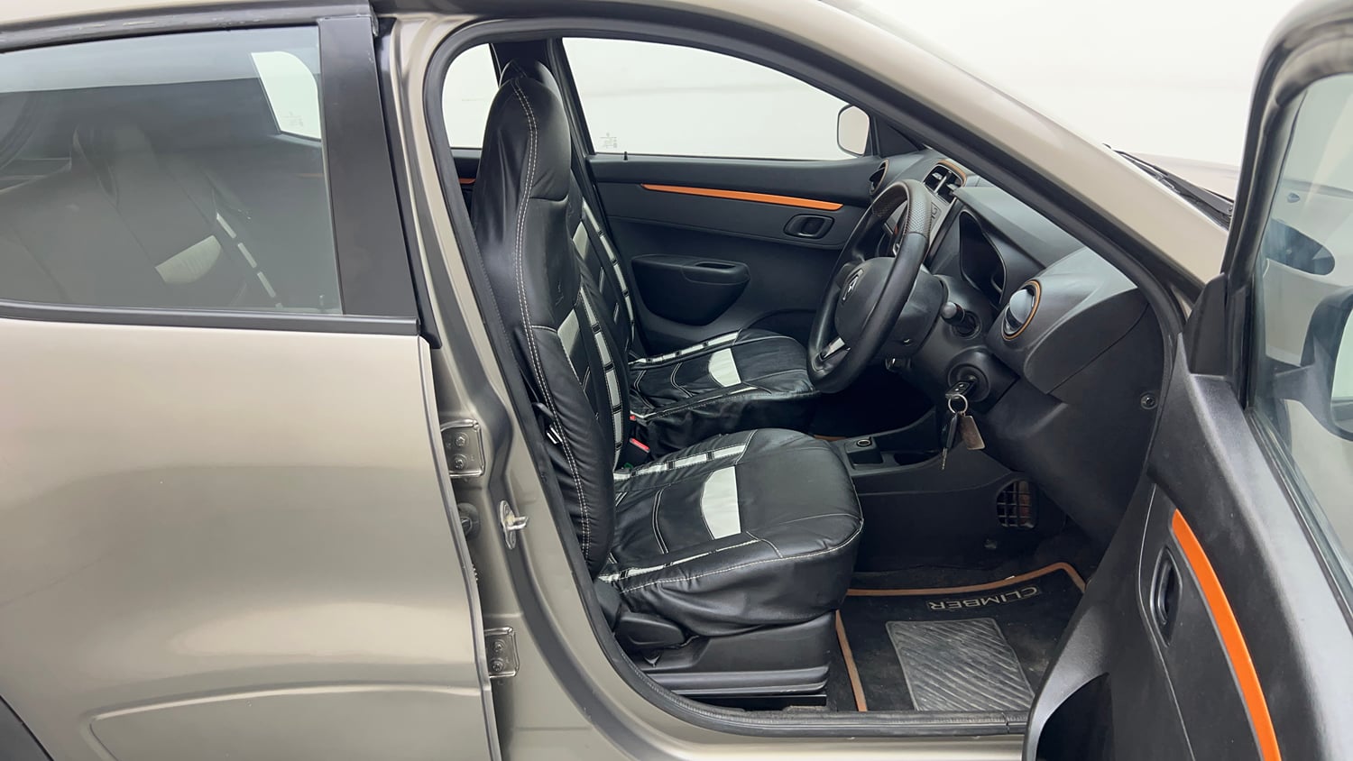 Used 2020 Renault Kwid CLIMBER 1.0 AMT Petrol Automatic interior RIGHT SIDE FRONT DOOR CABIN VIEW
