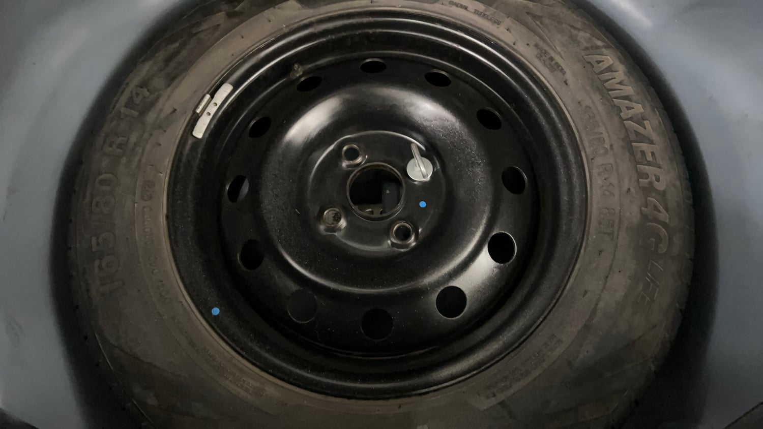 Used 2017 Maruti Suzuki Swift VXi Petrol Manual tyres SPARE TYRE VIEW