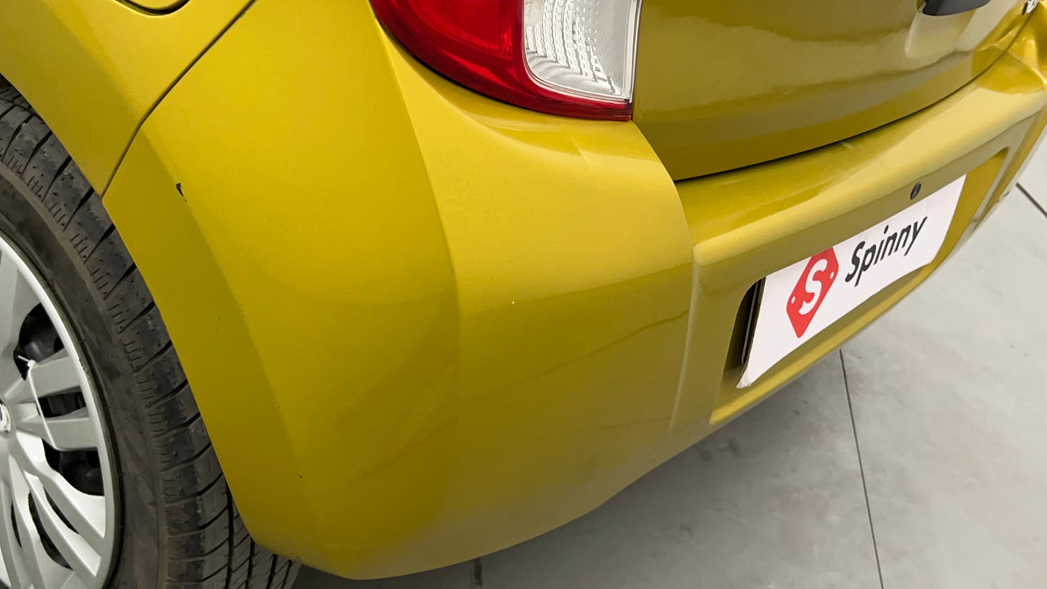 Used 2015 Maruti Suzuki Celerio VXi AMT Petrol Automatic dents MINOR SCRATCH