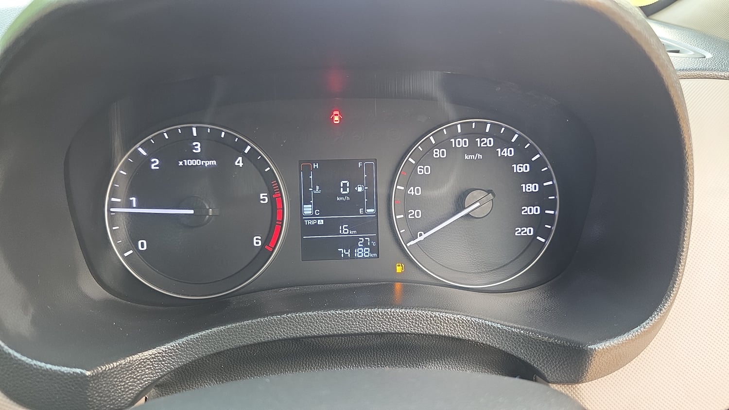 Used 2018 Hyundai Creta S 1.4 CRDI Diesel Manual interior CLUSTERMETER VIEW