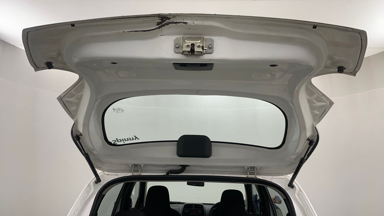 Used 2017 Renault Kwid 1.0 RXL Petrol Manual interior DICKY DOOR OPEN VIEW