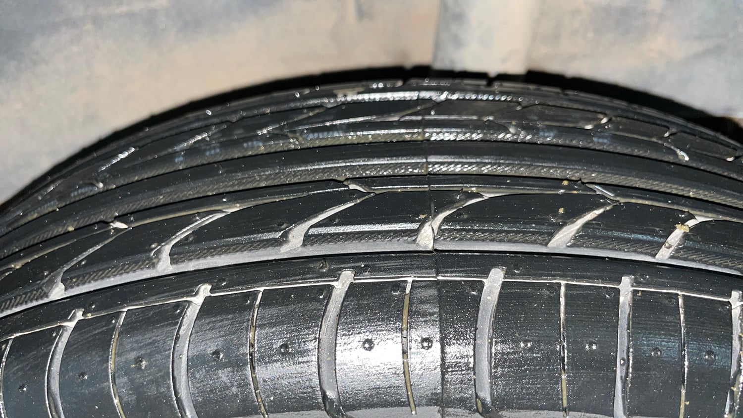 Used 2017 Renault Kwid 1.0 RXL Petrol Manual tyres LEFT REAR TYRE TREAD VIEW