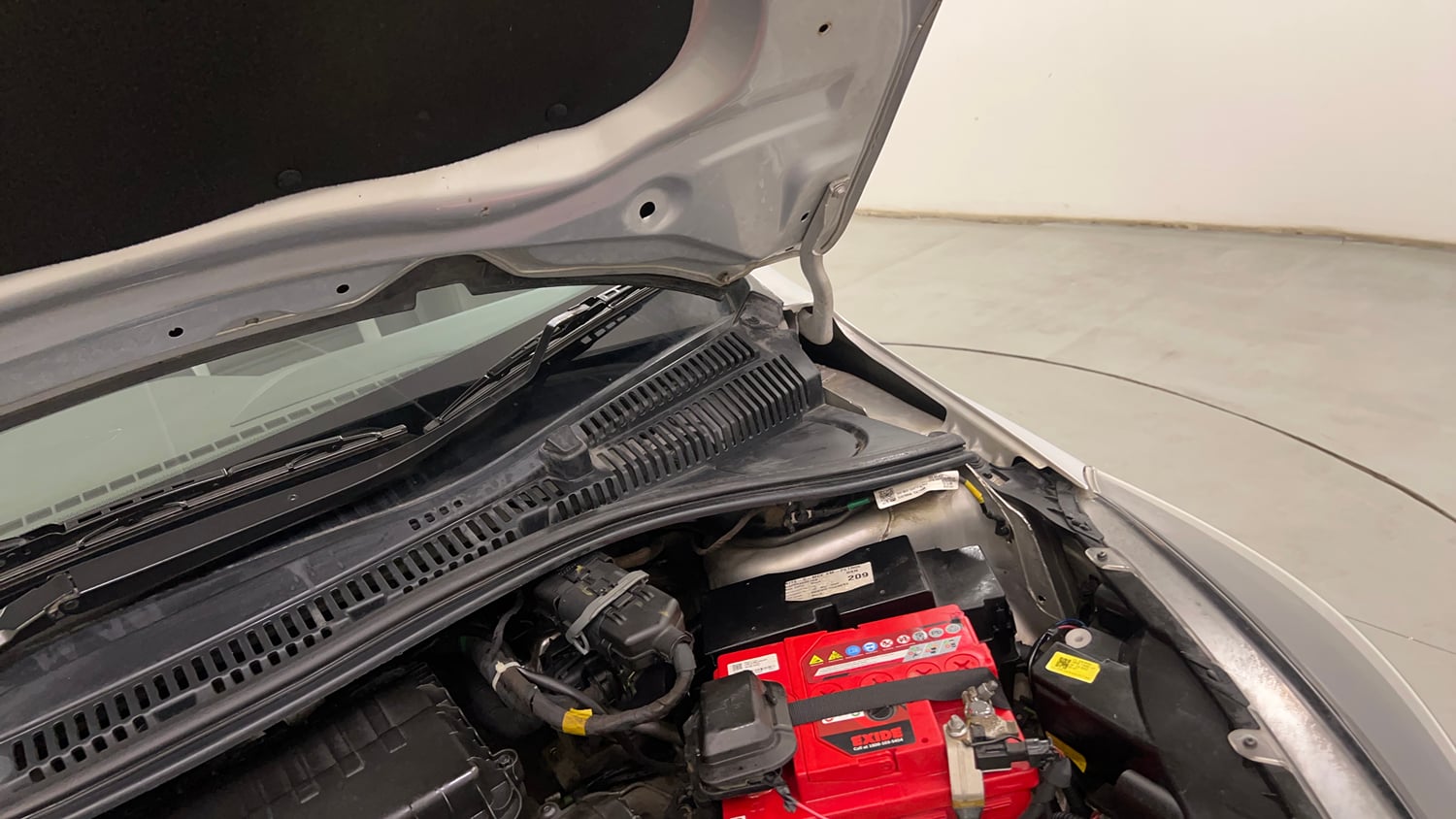 Used 2020 Tata Tigor XM Petrol Manual engine ENGINE LEFT SIDE HINGE & APRON VIEW