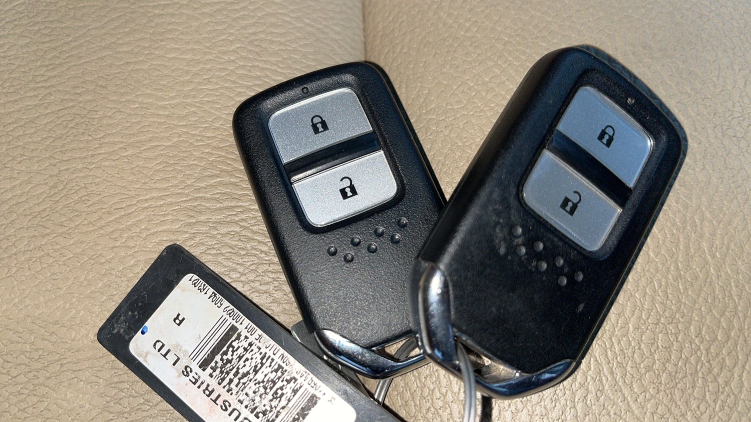 Used 2020 Honda Jazz ZX CVT Petrol Automatic extra CAR KEY VIEW