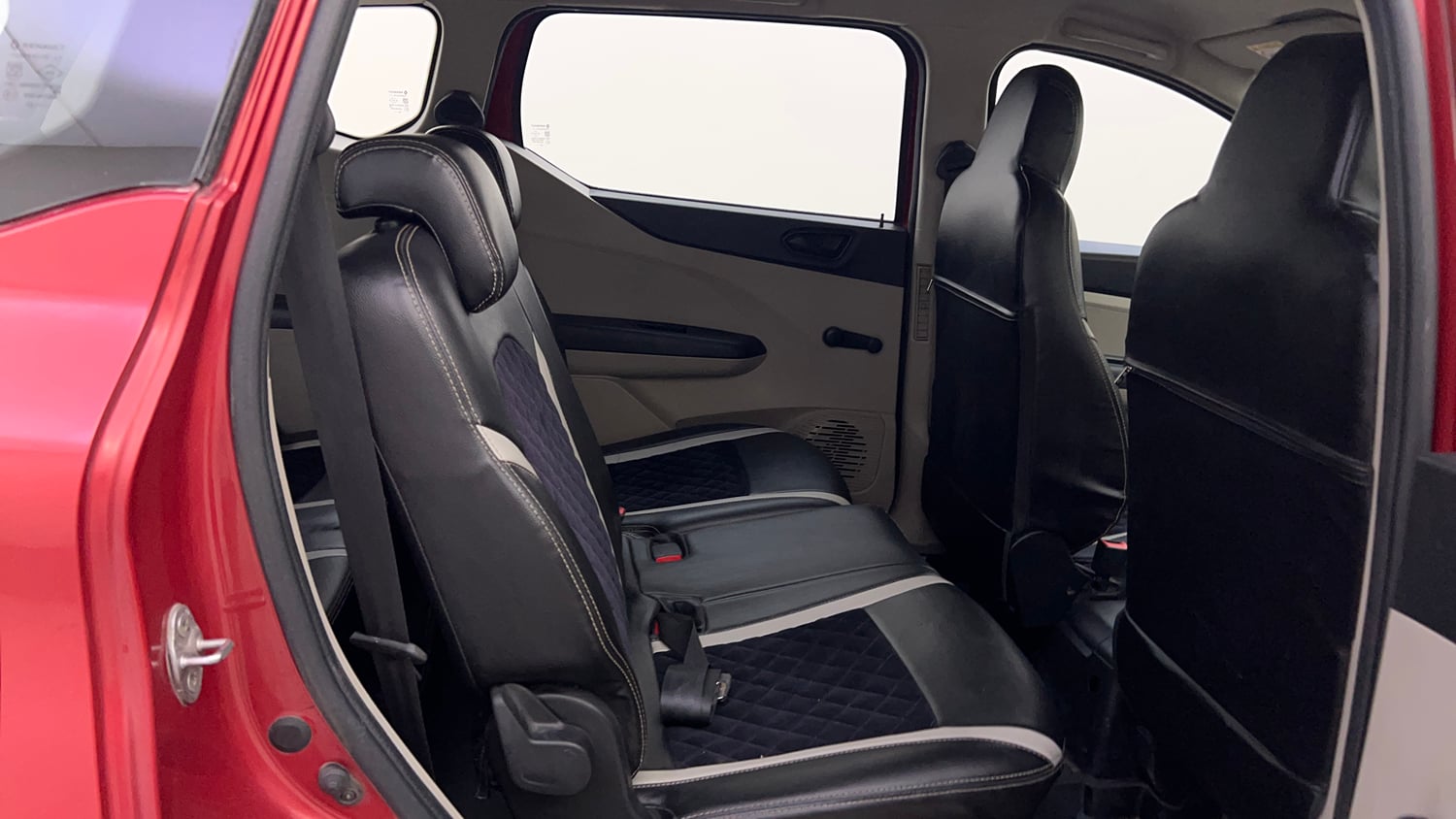 Used 2020 Renault Triber RXL EASY-R AMT Petrol Automatic interior RIGHT SIDE REAR DOOR CABIN VIEW