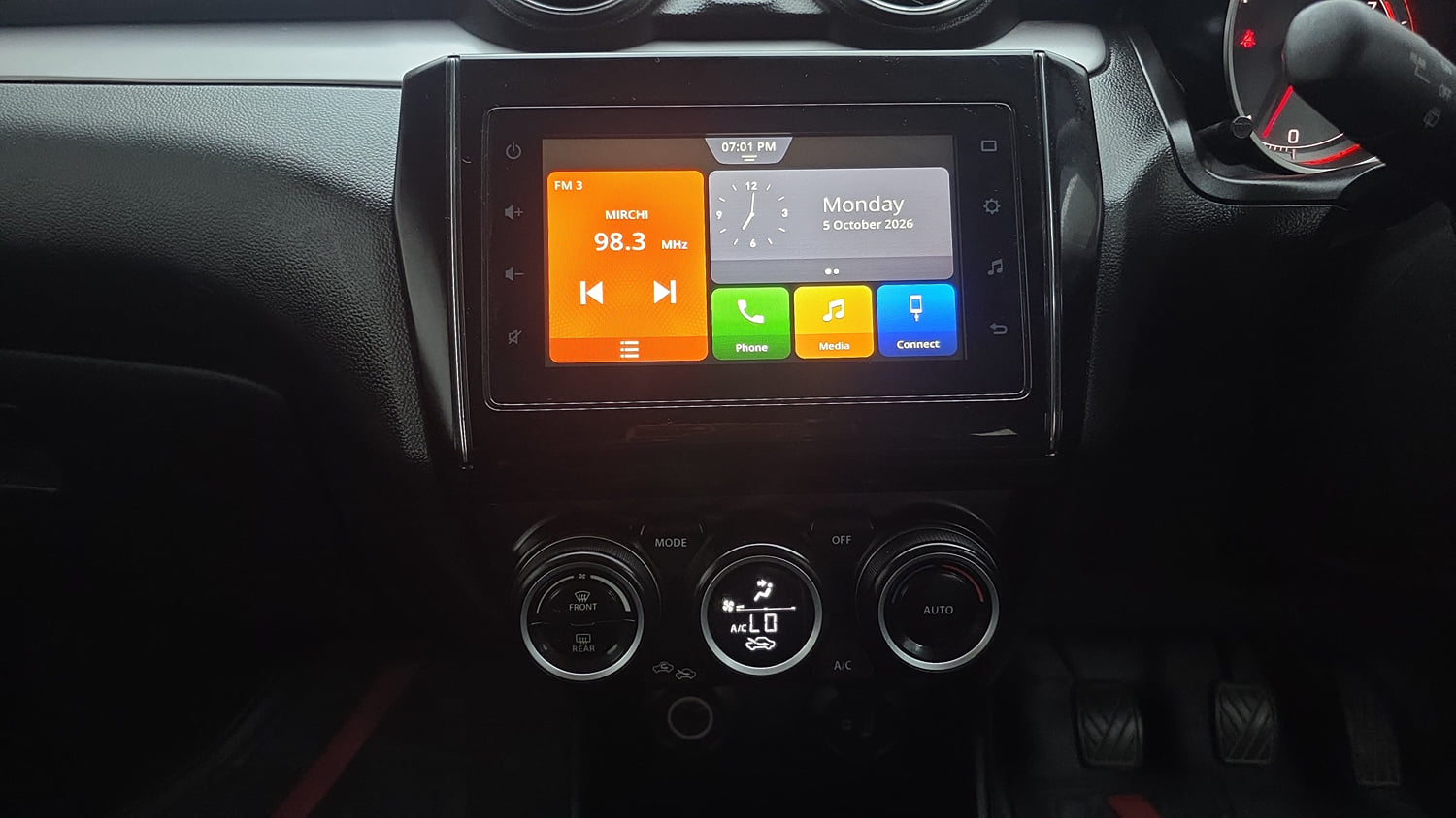 Used 2021 Maruti Suzuki Swift ZXi Petrol Manual interior MUSIC SYSTEM & AC CONTROL VIEW