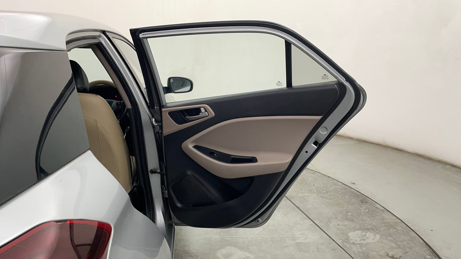 Used 2018 Hyundai Elite i20 Asta 1.2 Petrol Manual interior RIGHT REAR DOOR OPEN VIEW