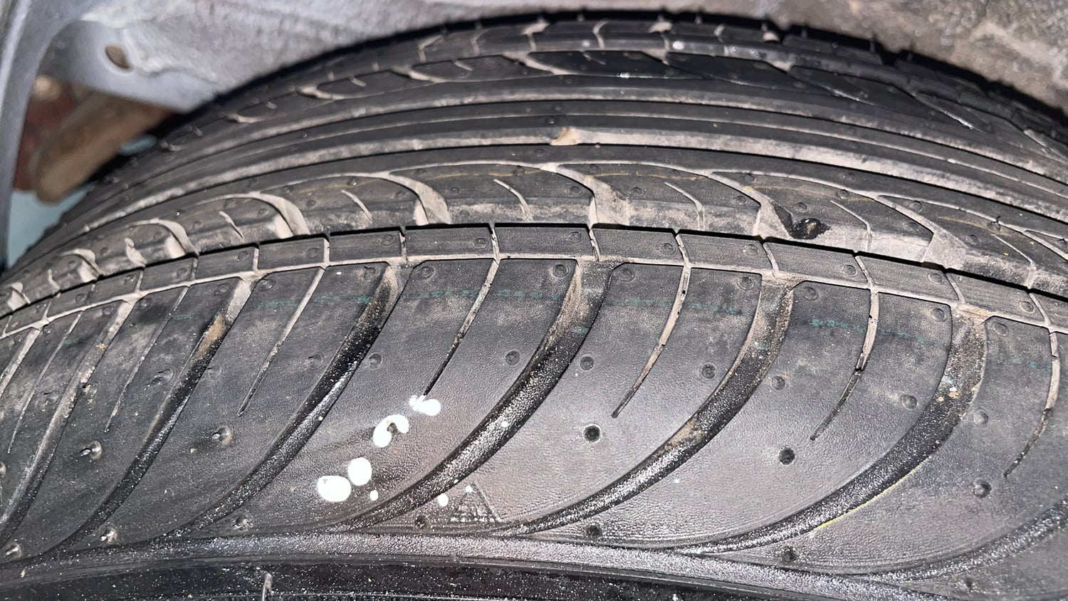 Used 2013 Hyundai i20 Sportz 1.2 Petrol Manual tyres RIGHT REAR TYRE TREAD VIEW