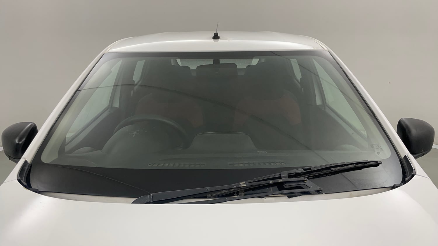 Used 2017 Renault Kwid 1.0 RXL Petrol Manual exterior FRONT WINDSHIELD VIEW