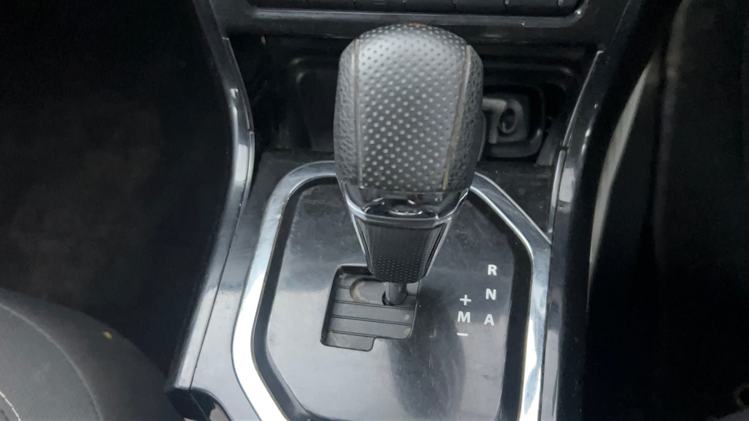 Used 2022 Tata Nexon XZA Plus Diesel Diesel Automatic interior GEAR  KNOB VIEW