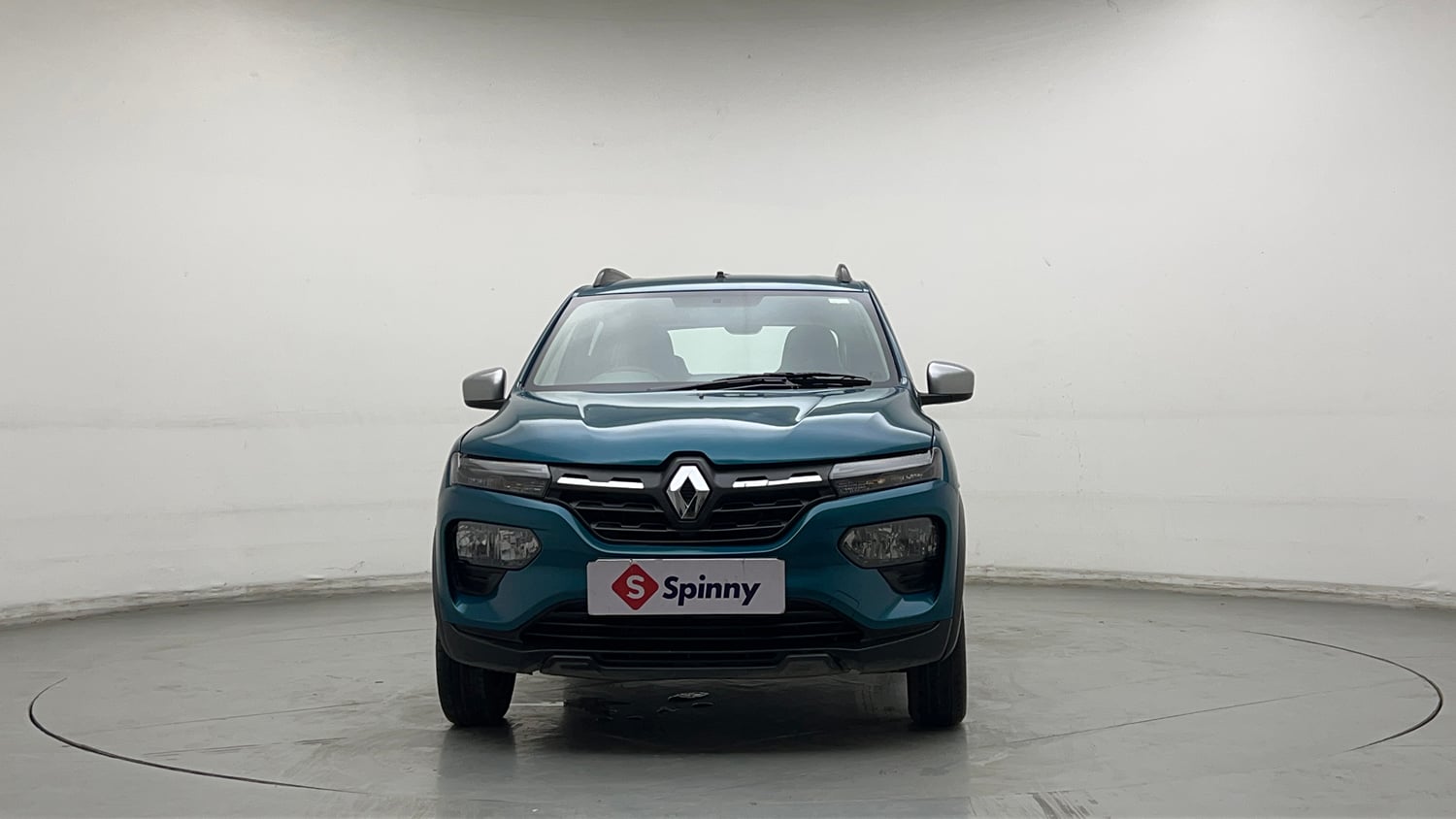 Used 2021 Renault Kwid RXT 1.0 AMT Opt Petrol Automatic exterior FRONT VIEW