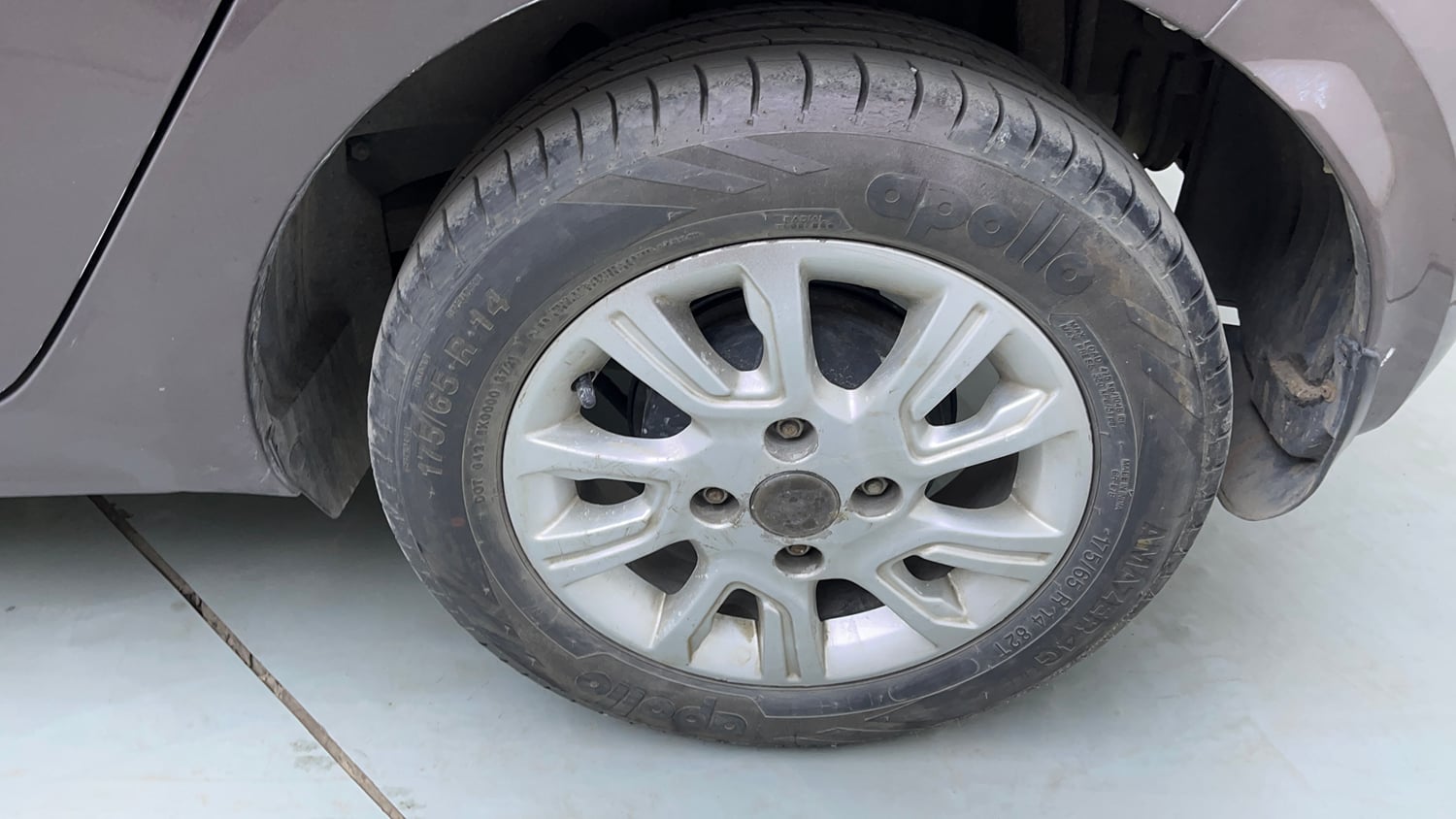 Used 2016 Tata Tiago Revotron XZ Petrol Manual tyres LEFT REAR TYRE RIM VIEW