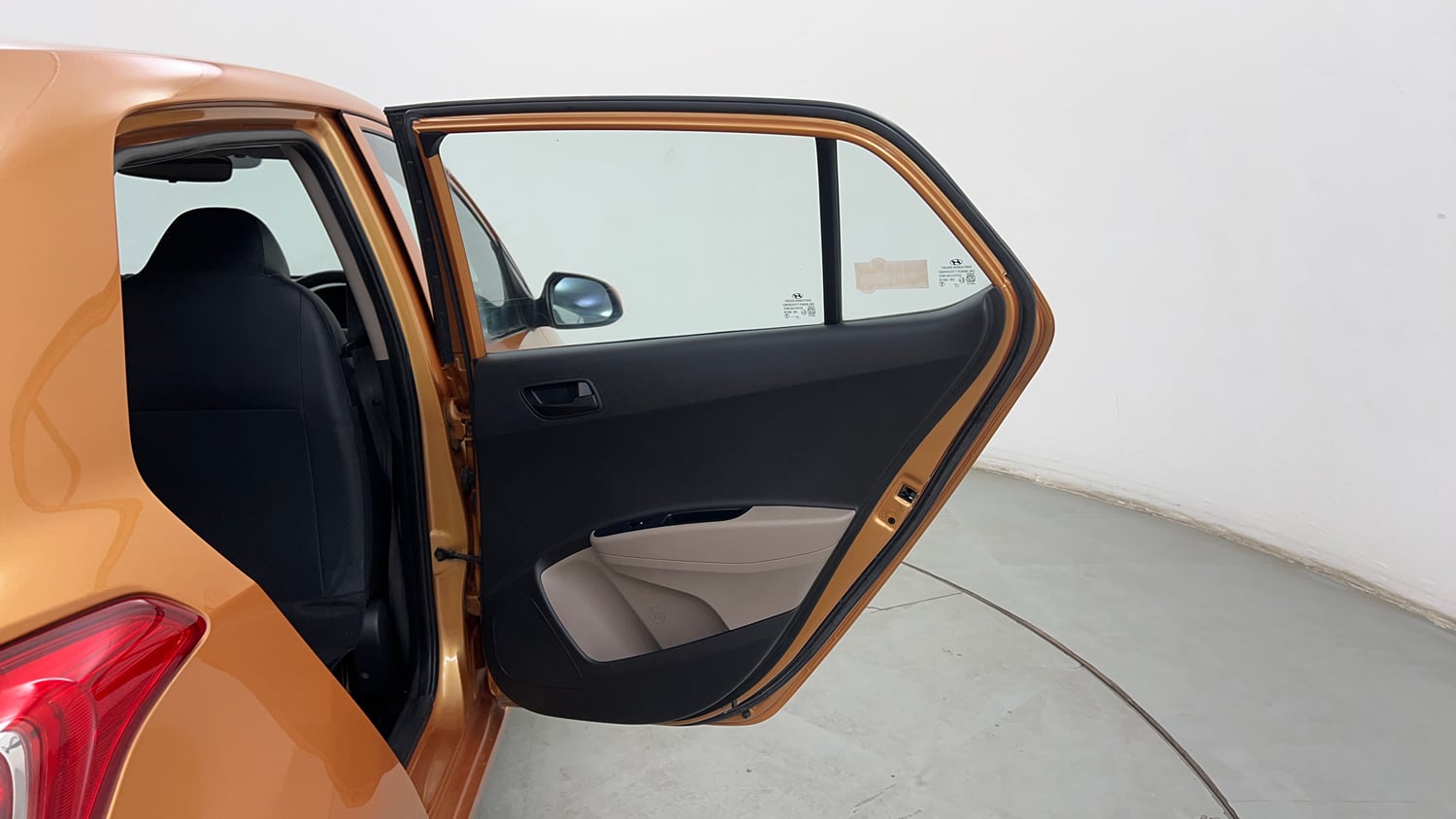 Used 2016 Hyundai Grand i10 Magna 1.2 Kappa VTVT Petrol Manual interior RIGHT REAR DOOR OPEN VIEW