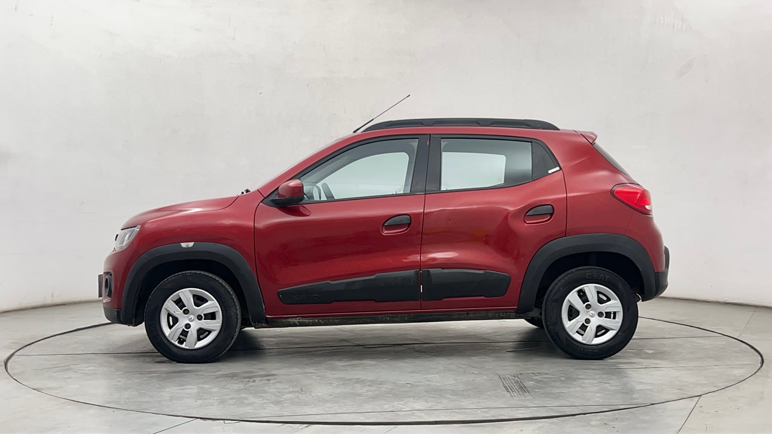 Used 2017 Renault Kwid 1.0 RXT AMT Petrol Automatic exterior LEFT SIDE VIEW