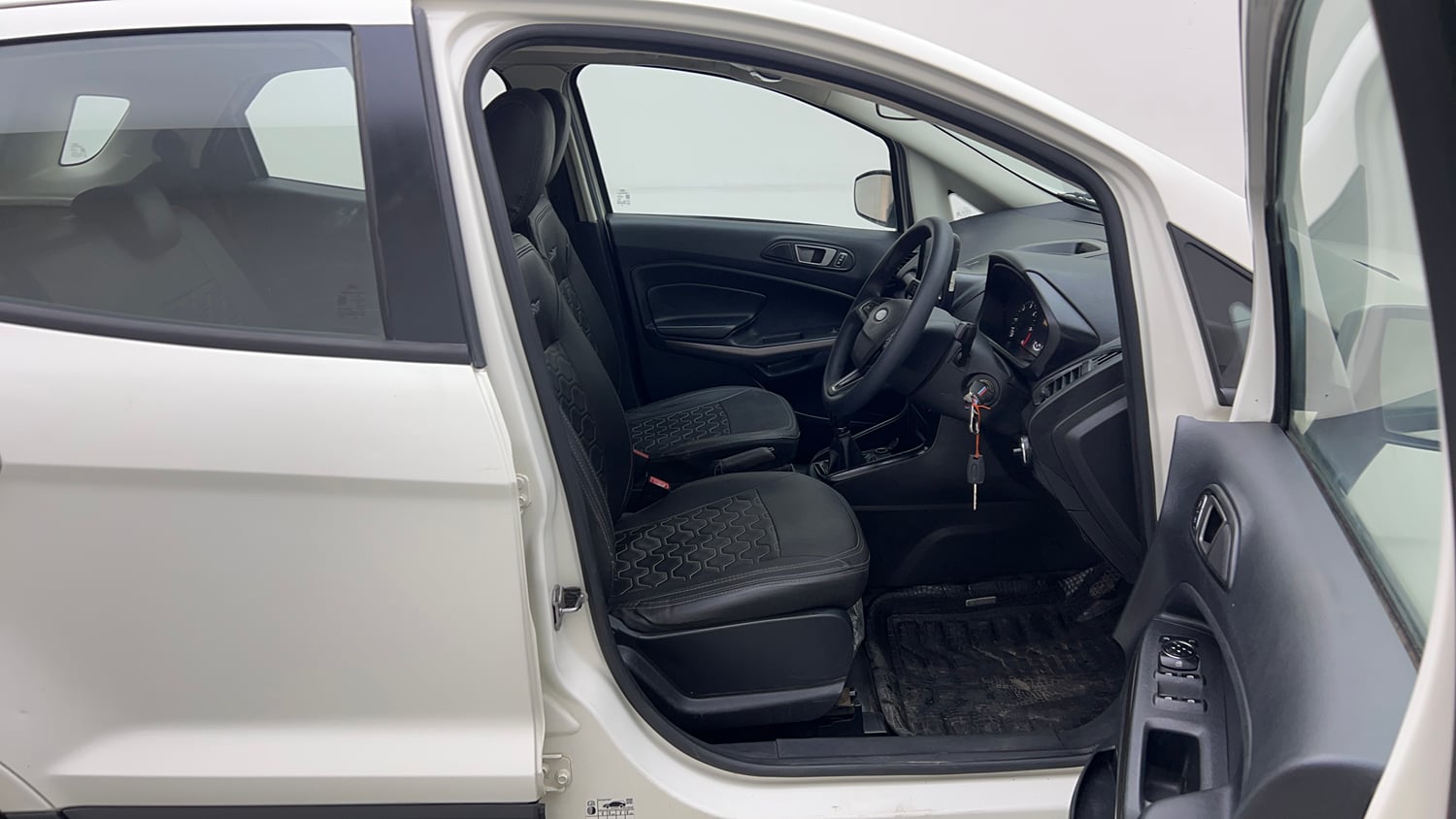 Used 2018 Ford EcoSport Trend 1.5L TDCi Diesel Manual interior RIGHT SIDE FRONT DOOR CABIN VIEW