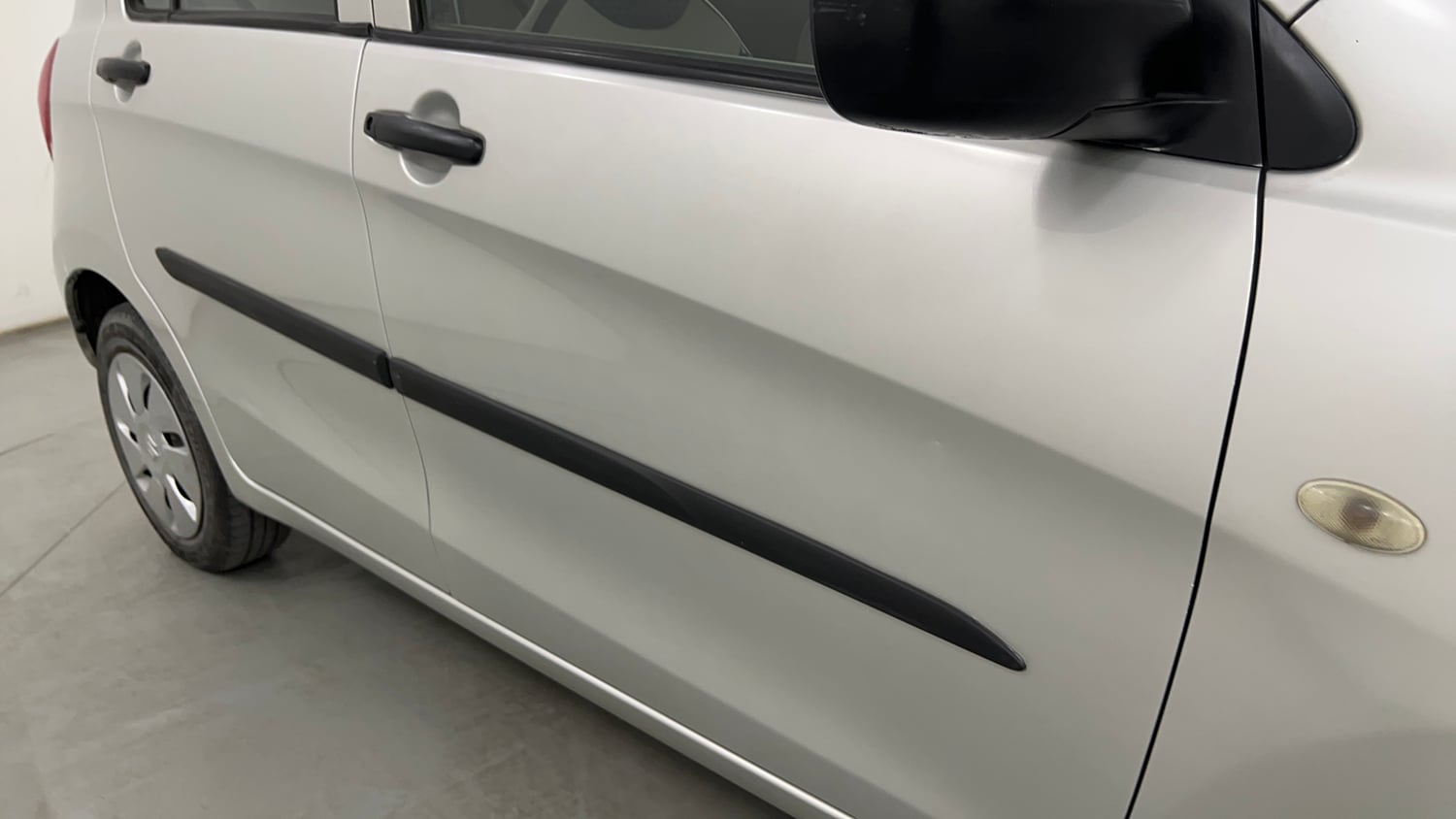 Used 2017 Maruti Suzuki Celerio VXi CNG Cng Manual dents MINOR DENT