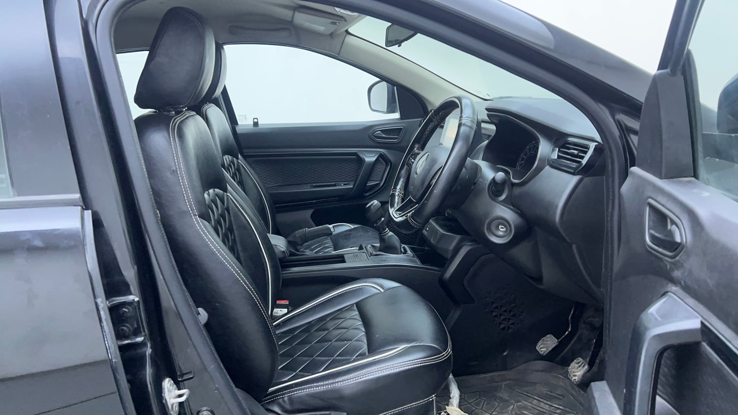 Used 2025 Renault Kiger RXL Petrol Manual interior RIGHT SIDE FRONT DOOR CABIN VIEW