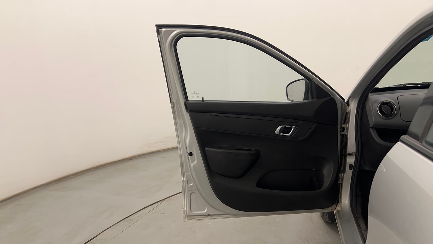 Used 2019 Renault Kwid 1.0 RXT AMT Opt Petrol Automatic interior LEFT FRONT DOOR OPEN VIEW