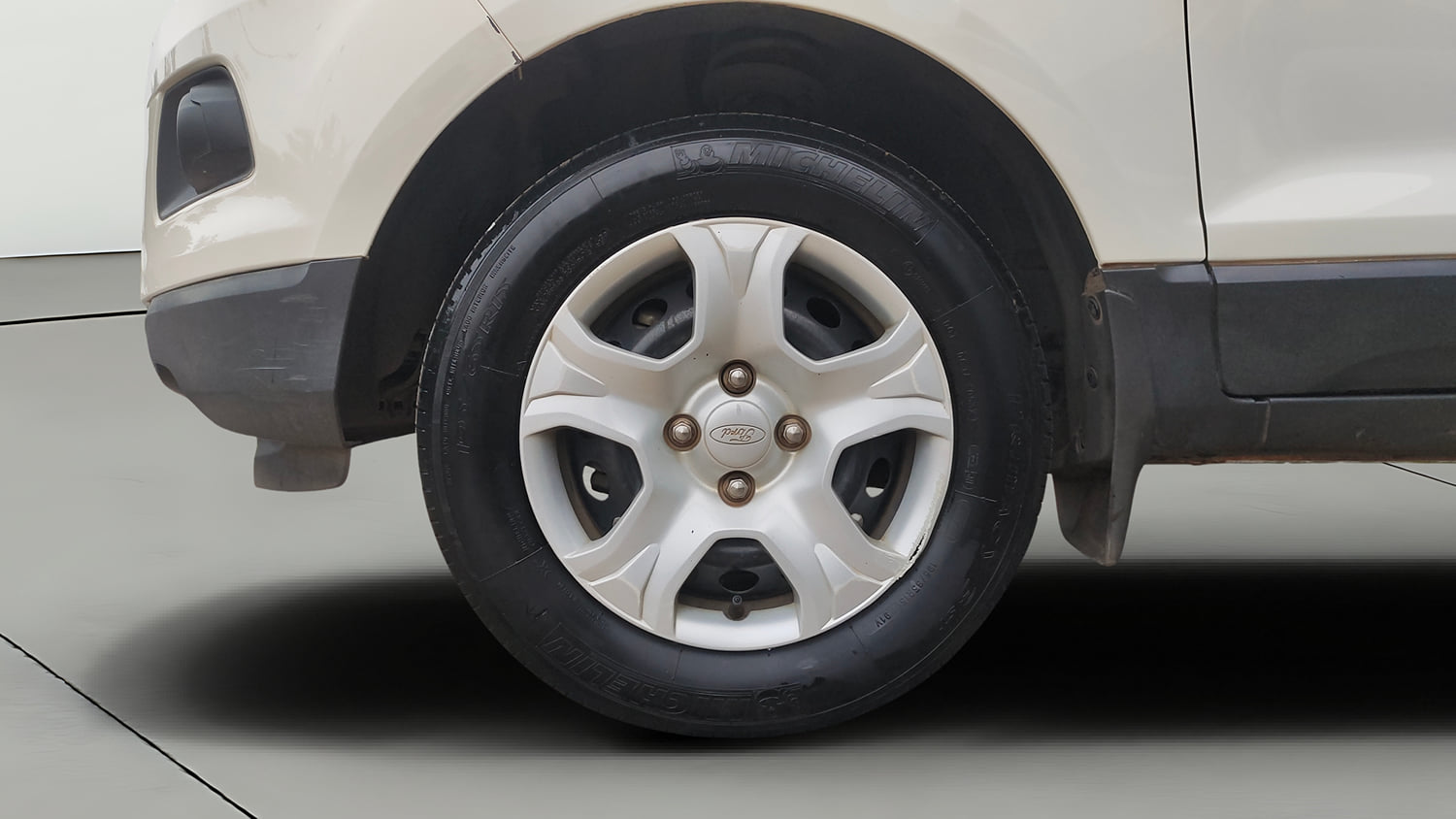 Used 2014 Ford EcoSport Trend 1.5 Ti-VCT Petrol Manual tyres LEFT FRONT TYRE RIM VIEW