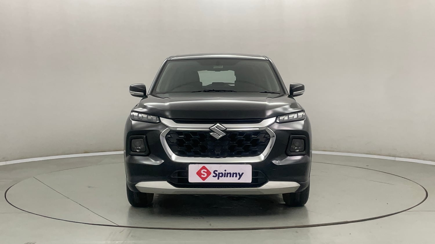 Used 2023 Maruti Suzuki Grand Vitara Zeta Smart Hybrid Petrol Manual exterior FRONT VIEW