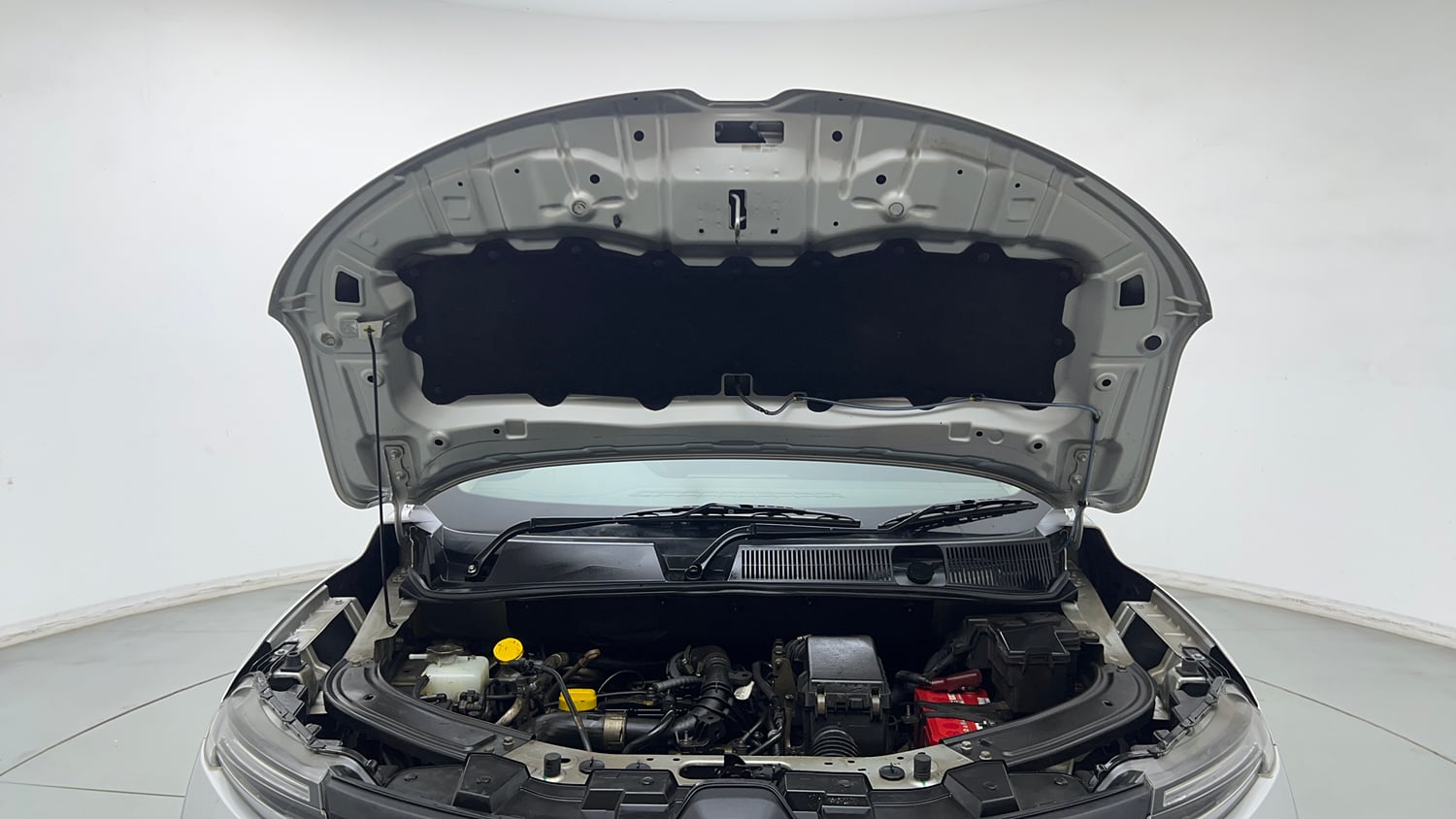 Used 2022 Renault Kiger RXZ 1.0 Turbo MT Petrol Manual engine ENGINE & BONNET OPEN FRONT VIEW