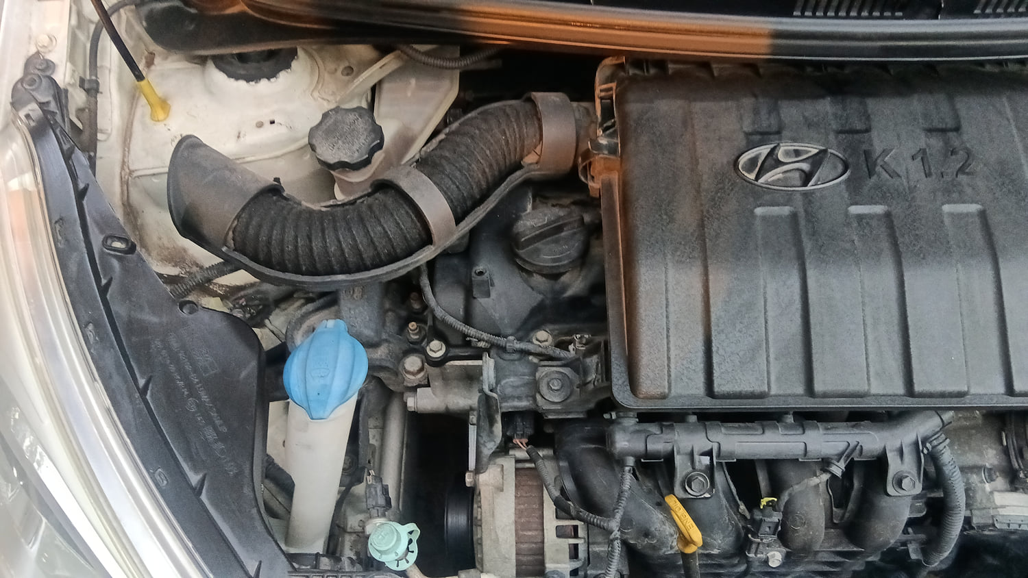 Used 2015 Hyundai Grand i10 Sportz 1.2 Kappa VTVT Petrol Manual engine ENGINE RIGHT SIDE VIEW