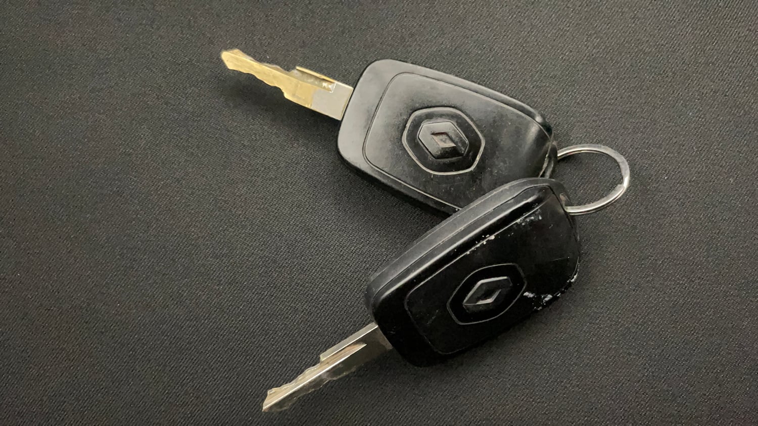 Used 2017 Renault Kwid 1.0 RXL Petrol Manual extra CAR KEY VIEW