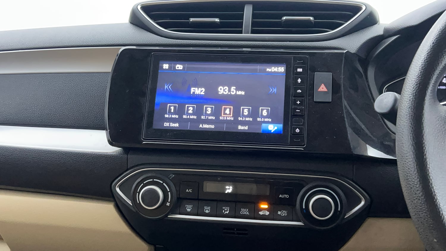 Used 2023 Honda Amaze VX CVT 1.2 Petrol Petrol Automatic interior MUSIC SYSTEM & AC CONTROL VIEW