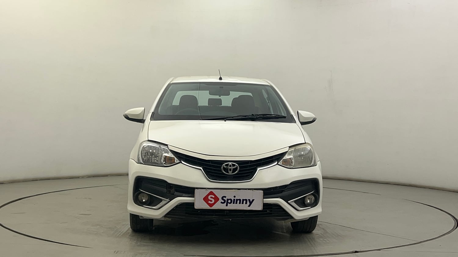 Used 2017 Toyota Platinum Etios V Petrol Manual exterior FRONT VIEW