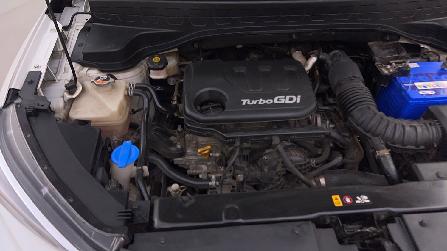 Used 2022 Kia Sonet Anniversary Edition 1.0 iMT Petrol Manual engine ENGINE RIGHT SIDE VIEW